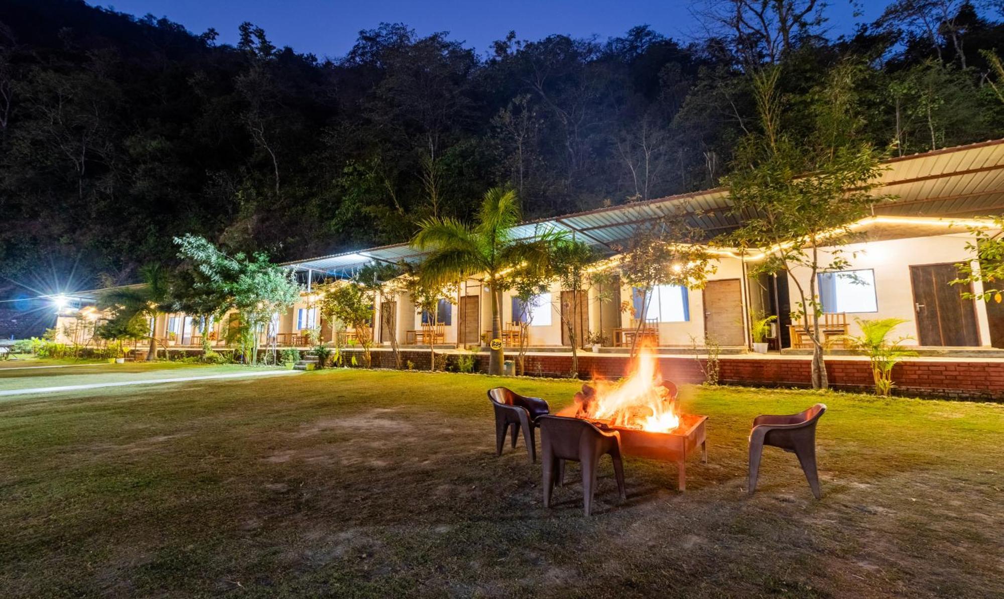 Itsy Hotels Paddler Zone With Bungee Jumping Shivpurī Exterior foto